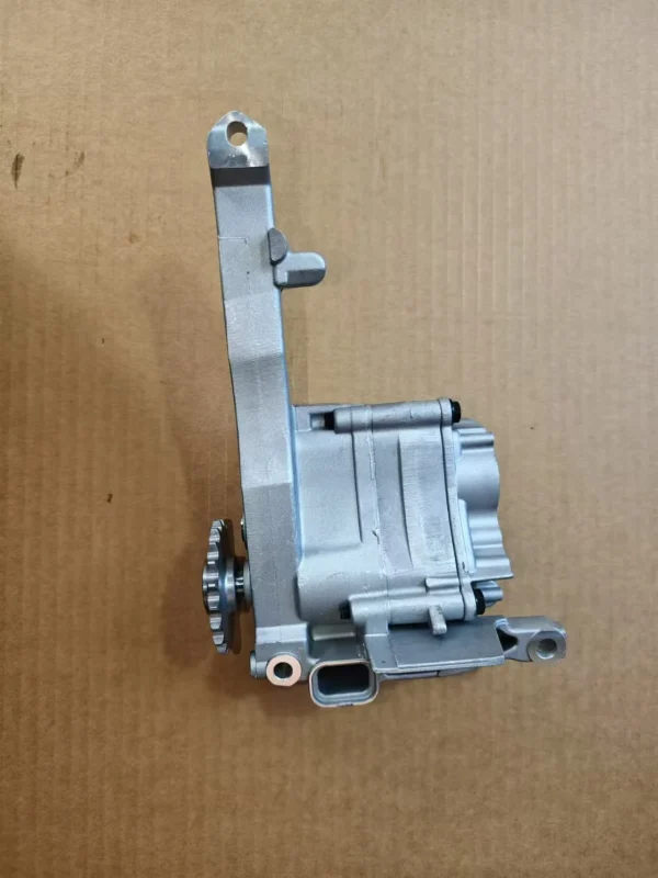Mercedes-Benz 642 oil pump - Image 2