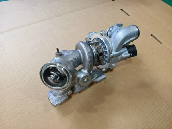 Mercedes-Benz 276 Turbo - Image 5