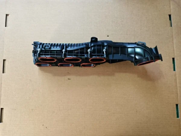 Mercedes-Benz 276 intake manifold - Image 2